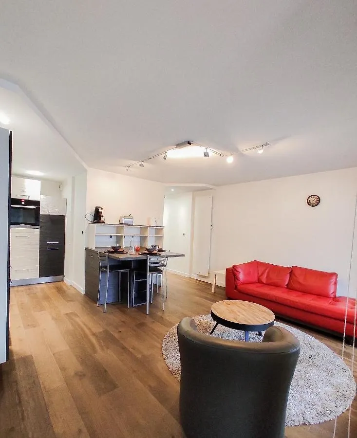 T3 Au Centre Ville Avec Balcon, Parking Gratuit Quimper 0*,
